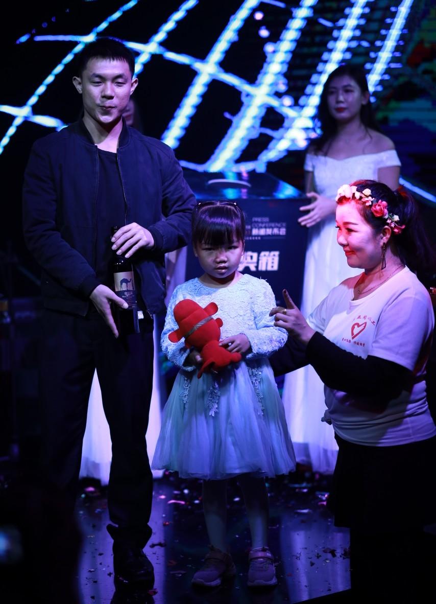 音乐风潮下的多元观点碰撞，最新一首新歌的启示