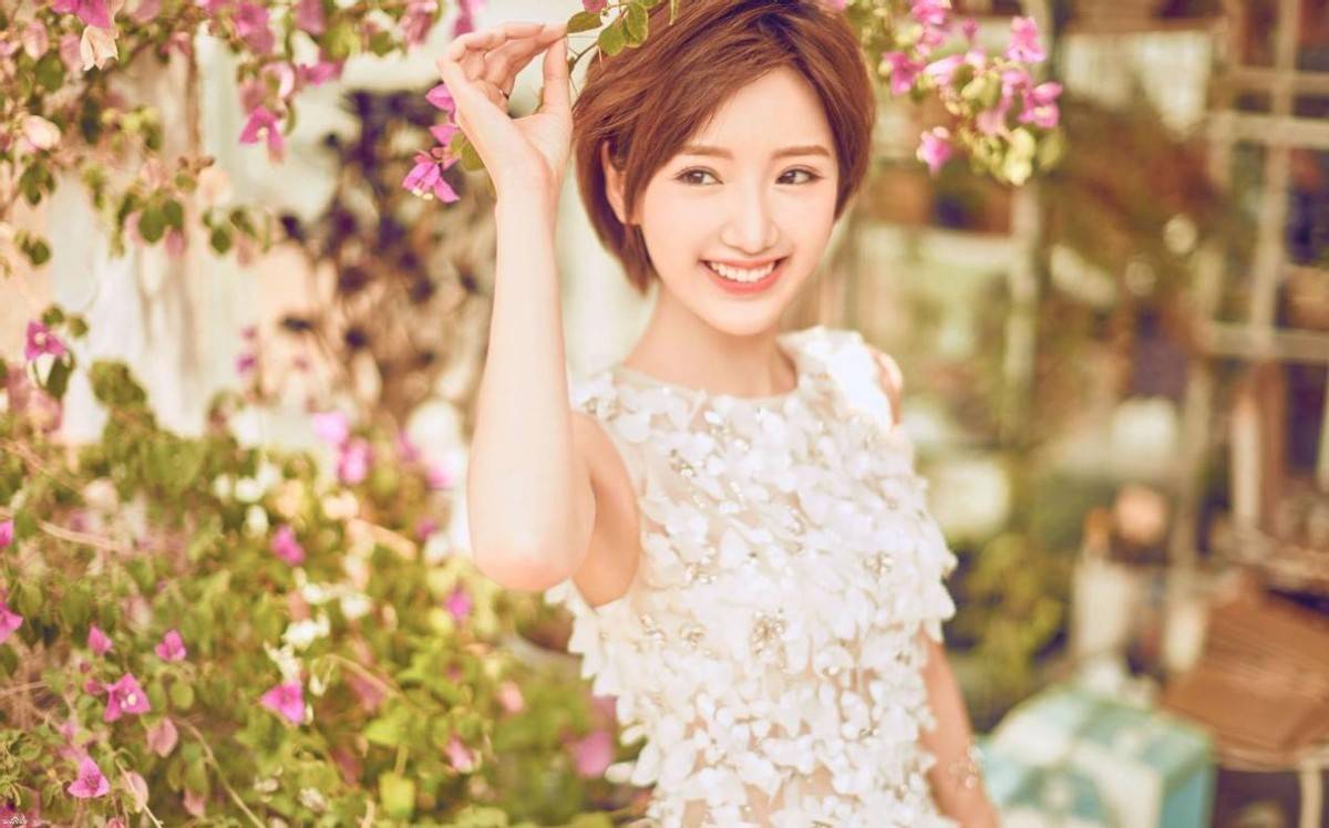 色吊丝最新绪站,色吊丝最新绪站,一场自然美景的轻松之旅