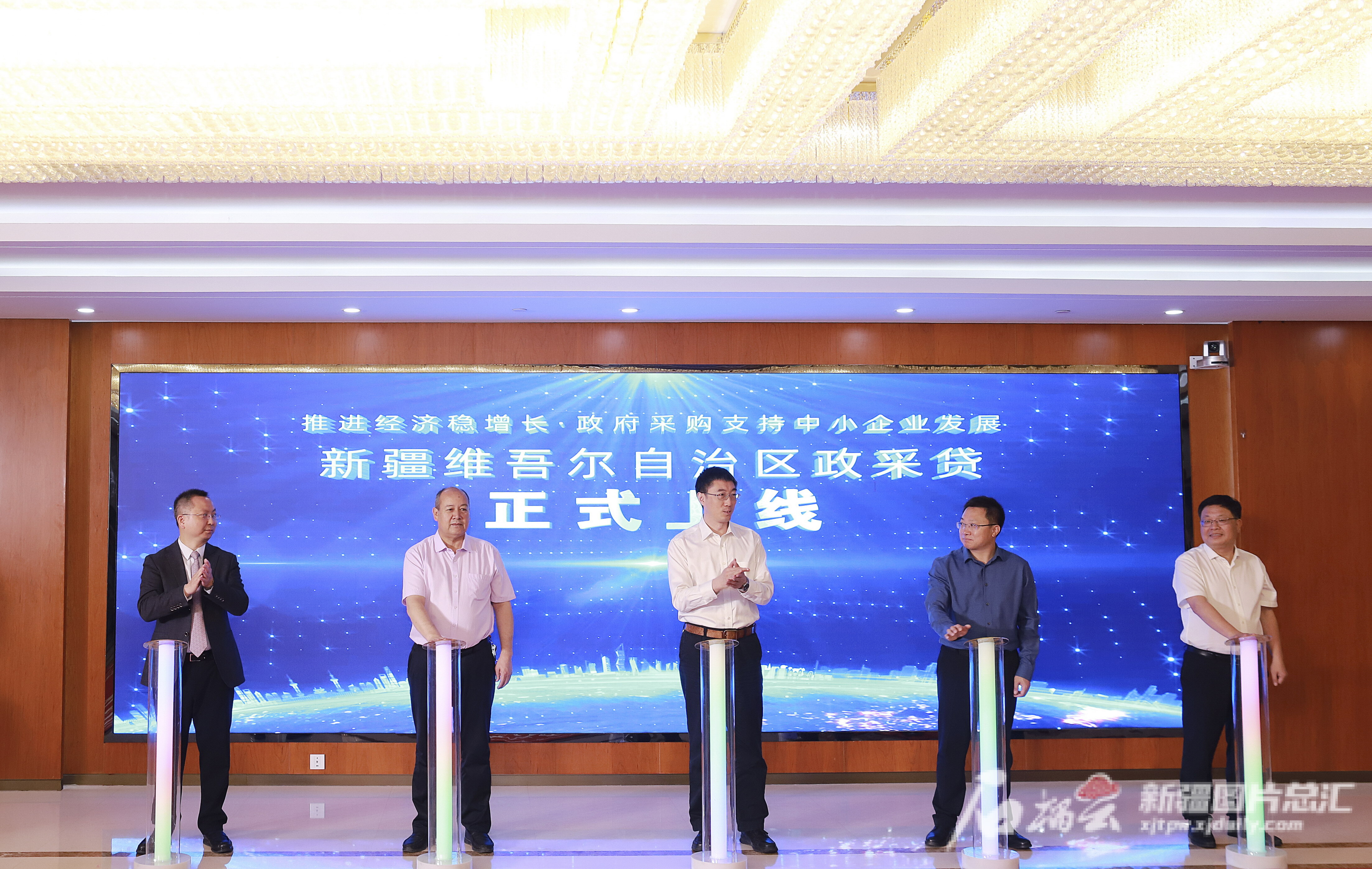 新疆发布最新政策,新疆发布最新政策，新时代的里程碑