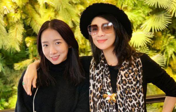 与明星对话，时代之光下的星辰闪耀