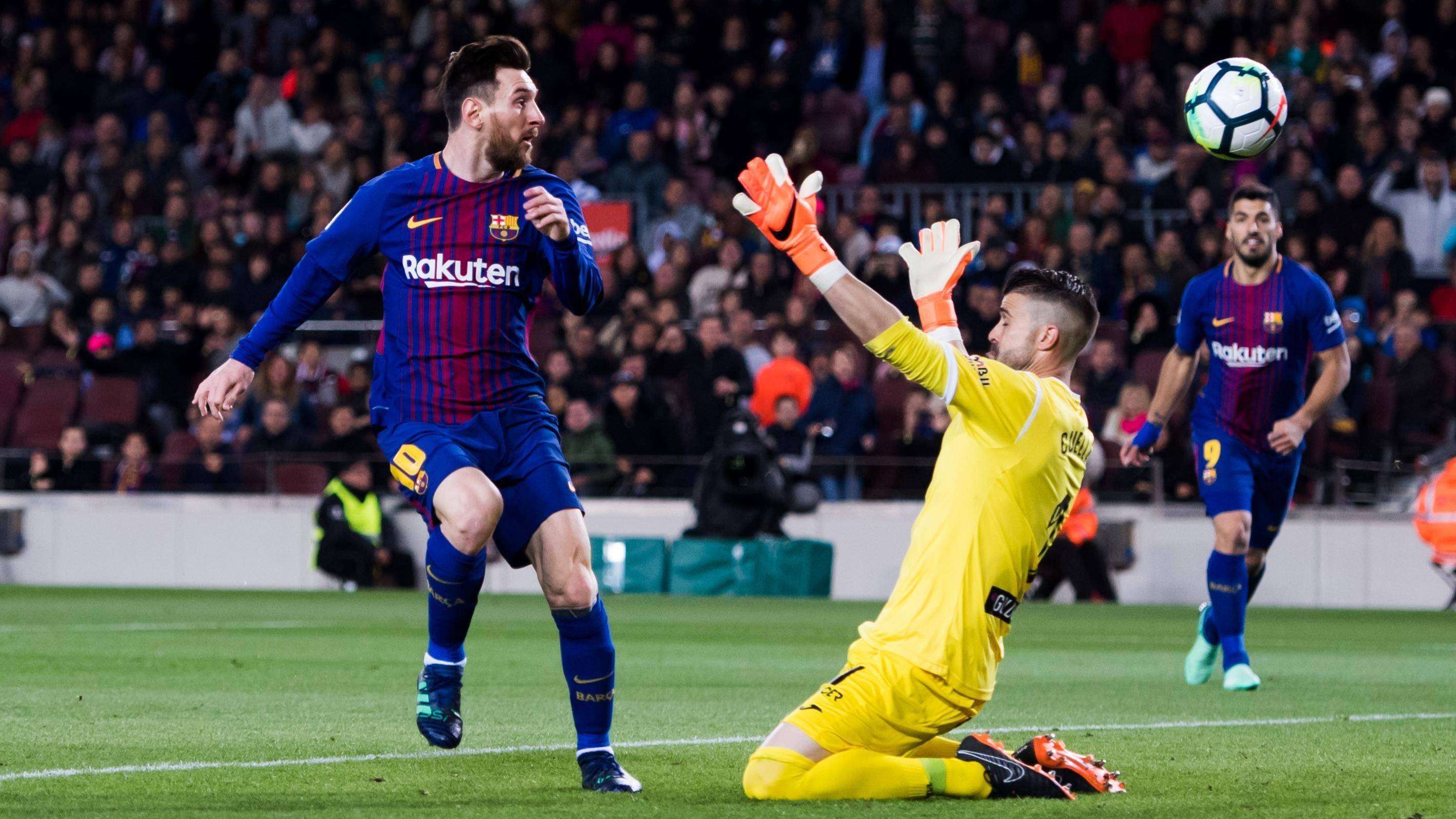 梅西最闪耀的瞬间，一场永恒的经典之战回顾✨