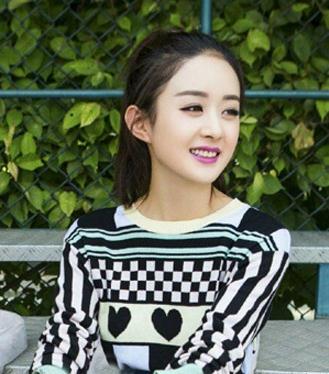 赵丽颖新发型亮相