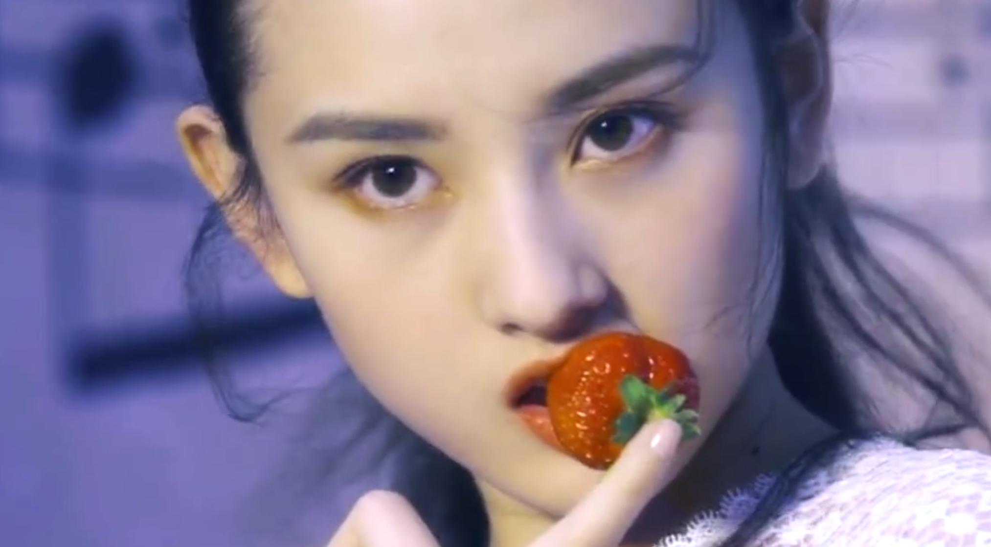 明星与广告，星光下的温情纽带日常揭秘