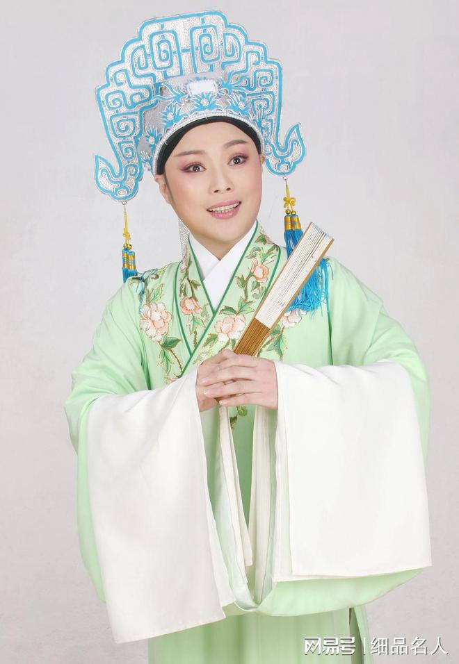 越剧演员萧雅,越剧演员萧雅，艺术魅力的多维解读