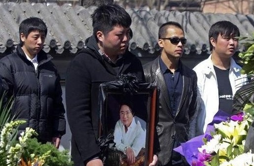 明星假死事件揭秘，真相背后的故事探秘