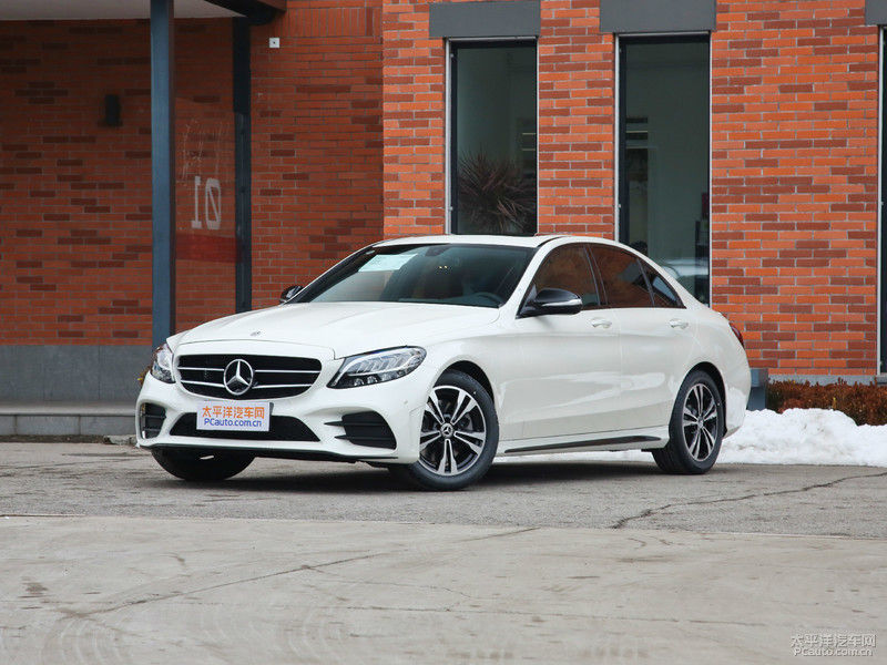 揭秘奔驰C级新款上市日期，期待与惊喜交汇的时刻