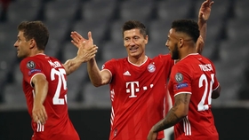 重温激情与陪伴的美好时光，欧冠比赛回放之夜