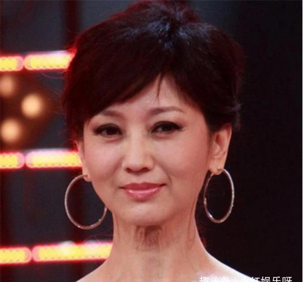 形容明星,形容明星,璀璨的光环下的真实人生