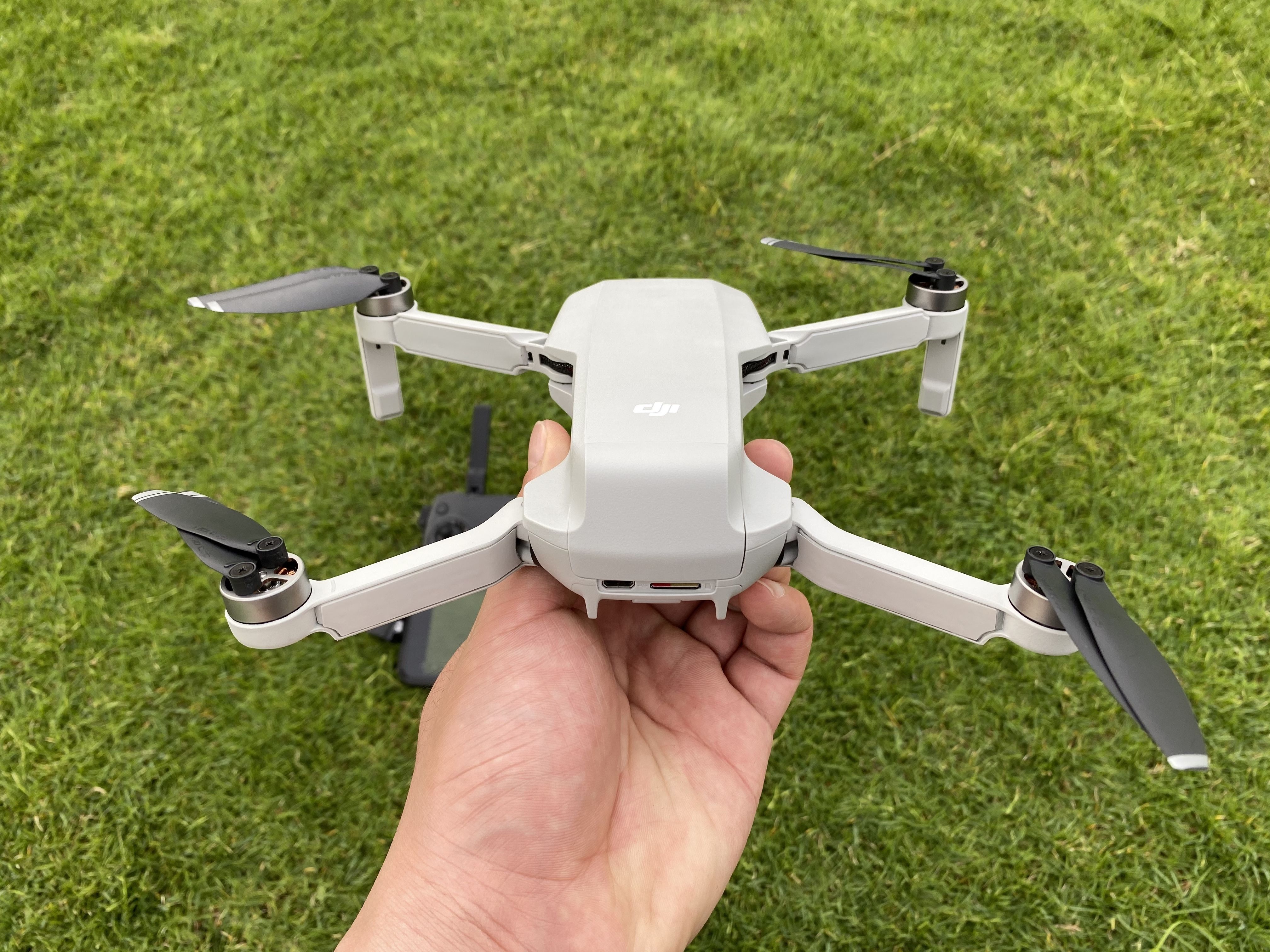 大疆最新款无人机,大疆最新款无人机，科技之巅的飞行巨匠