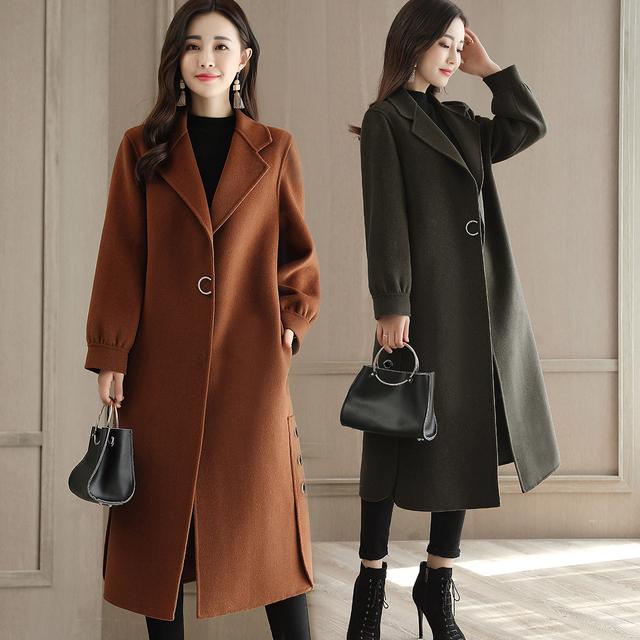 最新款女毛呢大衣,小巷深处的时尚秘境风采