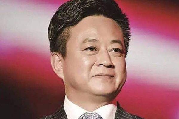 朱军近况，小巷深处的独特风味揭秘