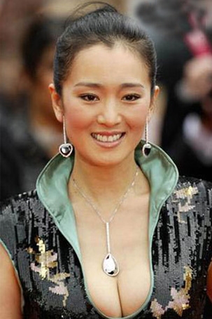 巩俐,电影界的璀璨明珠