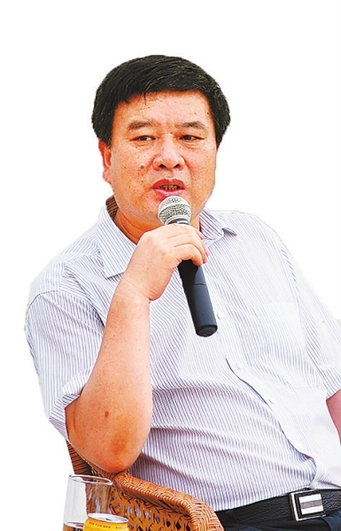 淅川县委徐虎引领科技革新，探索高科技产品之旅的最新动态