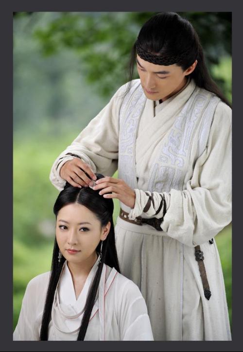 神话电视剧演员，展现变化、学习与自信的力量